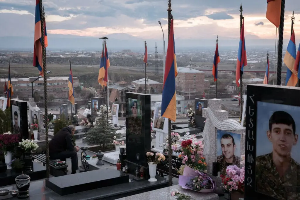Yerablur military cemetery in Yerevan. Many families visit graveyards of soldiers on a weekly basis –mandatory military service in Armenia means many of these fallen soldiers were 20 years old or younger –a painful reality still highly present for many. Omar Hamed Beato for Center for International Policy.